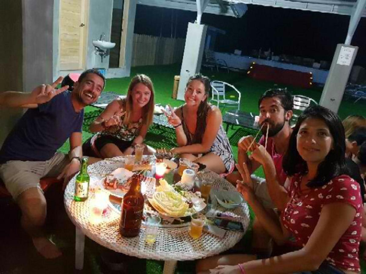 W Hostel Boracay Boracay Island エクステリア 写真